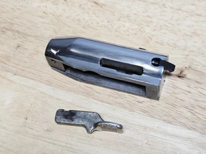 SKB Ducks Unlimited Semi-Auto Bolt Assembly with Handle 12 Gauge - Picture 1 of 2