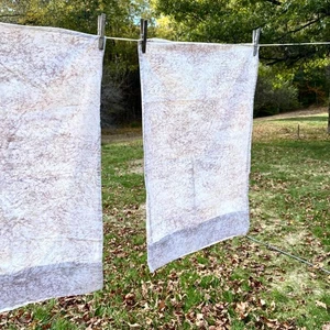 2 Company Store Standard Pillowcases Brown Marbled Speckled on White Cotton - Picture 1 of 12