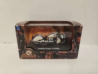 Nuevo Ray escala 1:32 1939 Indian Four motocicleta 2005  Foto 1 de 4