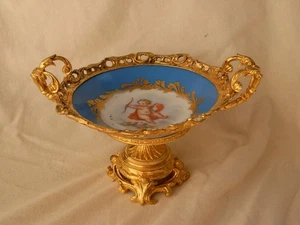 ANTIQUE FRENCH PARIS PORCELAIN TAZZA WITH GILT BRONZE MOUNT,19th CENTURY. - Picture 1 of 14