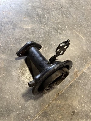 honda fourtrax 125 Rear Brake Hub With Carrier 1987 Foto 1 de 4
