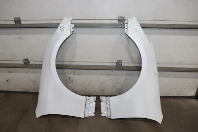 Hyundai Genesis 2009-2016 cupé guardabarros lado conductor y pasajero diestro y derecho blanco Foto 1 de 4