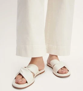 Everlane Day Twist Sandal Buttery Soft Canvas color Leather Women's Size 8 NEW - Picture 1 of 9
