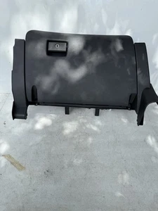 2019 - 2024 NISSAN MURANO DASH DASHBOARD GLOVE BOX STORAGE COMPARTMENT - Picture 1 of 13