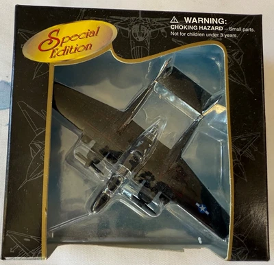 MAISTO AIR FORCE #31012. NORTHROP P-61 BLACK WIDOW Foto 1 de 4