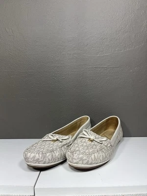 Mocasines Michael Kors blancos para mujer  Foto 1 de 4