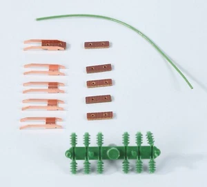 Sommerfeldt 153 H0 Fahrdraht-Trenner, Bausatz (5)Beutelpreis - Bild 1 von 1