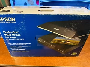 Epson Perfection V600 Color Photo, Image, Film, Negative & Document Scanner - Photo 1/5