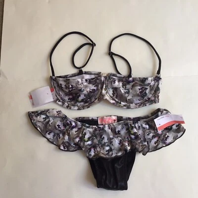 Bikini Faux Snake Skin Pattern & Black Bikini Size 8 - 10 Soft Feel Pistol New - Image 1 of 4