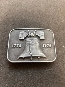 VINTAGE BICENTENNIAL BELT BUCKLE LIBERTY BELL AMERICAN PRIDE BUCKLE VINTAGE - Picture 1 of 6