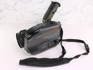 Vintage Panasonic (PV-IQ305D) X14 Optical Zoom Palmcorder IQ VHS-C Untested !! - Picture 1 of 15