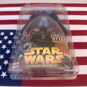 Hasbro Star Wars E3 Revenge Of The Sith 11 Darth Vader Lightsaber Attack Action - Picture 1 of 6