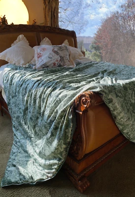 SOFT SURROUNDINGS LUXURIOUS LUSTER VELVET QUILT KING Orig $319 - Image 1 of 3