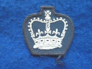 1 X RAF, ROYAL AIR FORCE WARRANT OFFICER NO 2 DRESS RANK CROWN WOVEN ARM BADGE - Picture 1 of 2