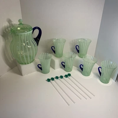 1920 CONJUNTO DE LIMONADA LISTRA OPALESCENTE VERDE FENTON #222 JARRO @ 6 XÍCARAS MEXIDAS - Imagem 1 de 4