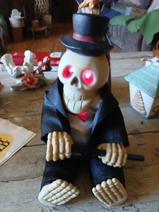Vintage Gemmy Animated Singing Skeleton Putting on the Ritz Seated Halloween - Picture 1 of 8