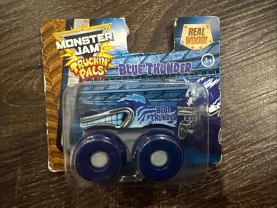 Monster Jam Truckin Pals, Blue Thunder, juguete de madera, Toys R Us Foto 1 de 2