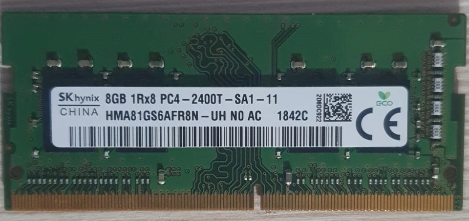 SK Hynix HMA81GS6AFR8N-UH PC4-19200 2400T  8GB 1X8 GB DDR4 260 pin memoria compu - Immagine 1 di 1
