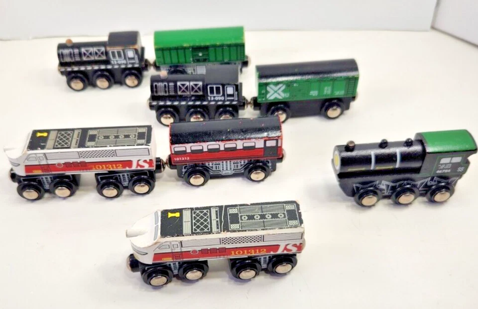 8 ДЕРЕВЯННЫХ ЖЕЛЕЗНОДОРОЖНЫХ ВАГОНОВ И ДВИГАТЕЛЕЙ IKEA KIDKRAFT MELISSA &DOUG БЕЗ МАРКИРОВКИ - Изображение 1 из 4