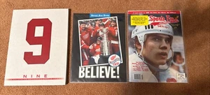 Detroit Red Wings Magazine/book Lot Of 3 Yzerman Howe - Picture 1 of 4
