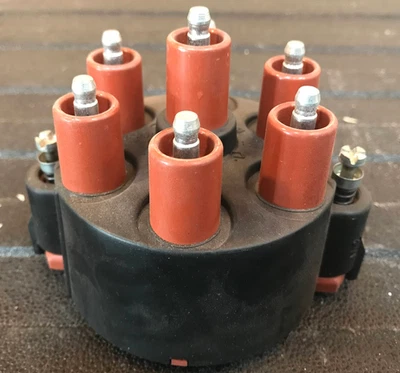 Bosch Distributor Cap - 1 235 522 329 - For Mercedes-Benz 280CE & 280E - Image 1 of 4