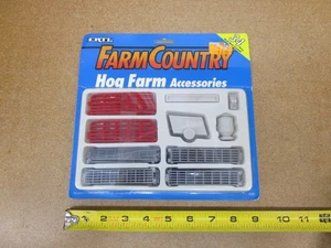 ERTL Hog Farm Accessories 1/64 #4289 Farm Country box diecast farm toy B6 Z - Picture 1 of 4