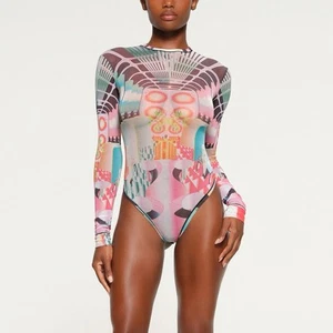SKIMS Summer Mesh Long Sleeve Thong Bodysuit Color Train Deco Size: XS - Picture 1 of 4