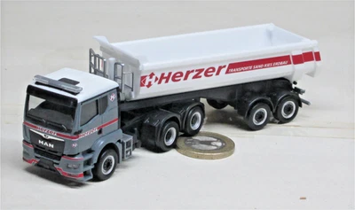 Herpa  319164  	MAN TGS TN Kipp-Sattelzug "Herzer" (Österreich) - Bild 1 von 2
