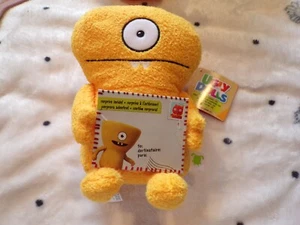 NUEVO CON ETIQUETAS UGLYDOLL Abrazos y Hebras del Corazón Cabeza de Cuña Peluche Muñeca Fea B734 - Imagen 1 de 2