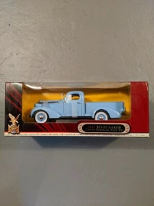 1937 Studebaker express cast iron truck - Picture 1 of 4