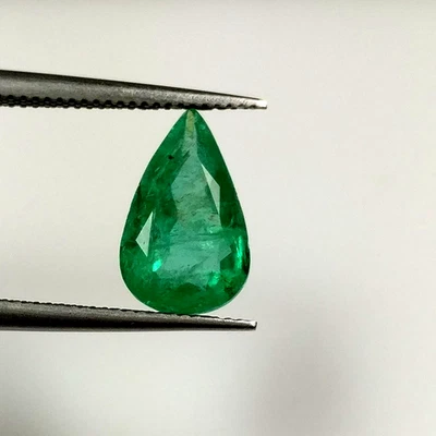 1.55ct Natural Emerald pear shape Zambian earth mined untreated gemstone - Image 1 of 3