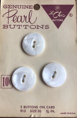 Le Chic Genuine White Pearl Buttons No915 Size 30 USA  3/4” NOS Carded 3 Vintage - Image 1 of 4