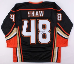 Logan Shaw Signed Ducks Jersey (Beckett COA) Playing career 2013–present - Picture 1 of 6