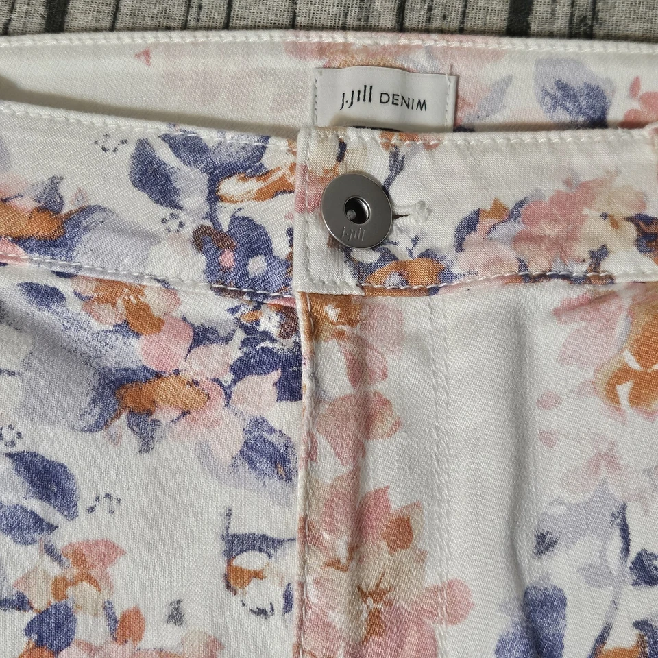 Bermudas de mezclilla J. Jill 6 para mujer blancas rosas azules coral florales elásticas Foto 1 de 4