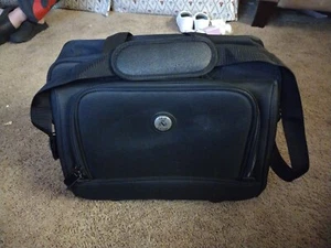 OLEG CASSINI Green 17x8x13 CARRY-ON SUITCASE Wheels Bag Excellent condition  - Picture 1 of 3
