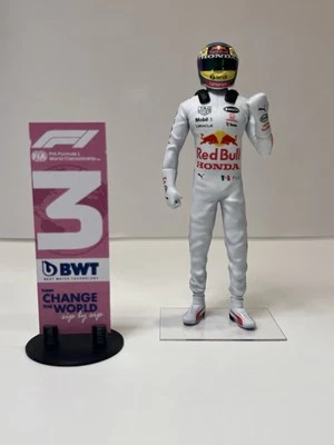 Sergio "Checo" Perez Red Bull Racing Turkey 2021 GP 1:18 Figure w/ Pit Board - Image 1 of 4