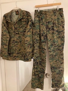 USMC UNIFORM - MCCUU - WOODLAND MARPAT - MEDIUM REGULAR - Picture 1 of 8
