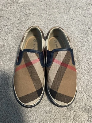 Zapatos Burberry para niños pequeños talla 29 beige patrón a cuadros Foto 1 de 3