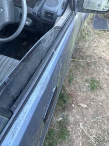 1992 Daihatsu Charade G100 RH Front Weather Strip 87-93 JDAG #B433 - Picture 1 of 12