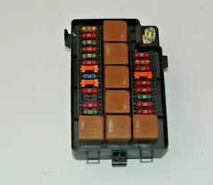 2001 Jaguar XJ8 Fuse / Relay Junction Box OEM LNF2822BA - Picture 1 of 4