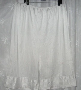 5X VINTAGE VELROSE WEISS NYLON SEIDIG 29" LANG UNTERHOSE BLOOMERS SLIP - Bild 1 von 2