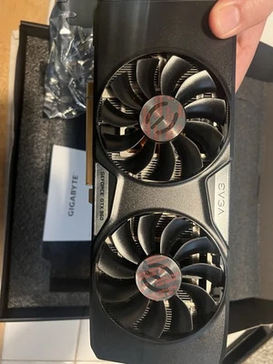 Tarjeta de gráficos EVGA NVIDIA GeForce GTX 960 FTW para juegos 4 GB GDDR5 (04G-P4-3969-KR) Foto 1 de 4