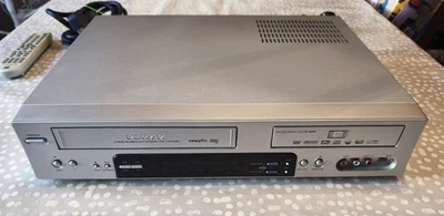 Daewoo DF4501PVHS/DVD Video Recorder VHS Combo Silver Copy VHS to DVD  No Remote - Image 1 of 4