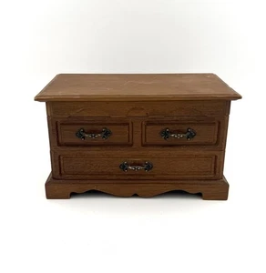 Caja de música de madera para joyería de colección cofre de fieltro rojo almacenamiento de 3 cajones funcionando - Imagen 1 de 9