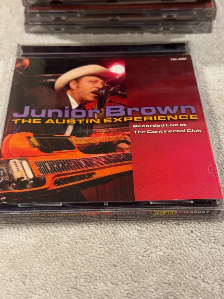 Junior Brown - компакт-диск The Austin Experience - ОЧЕНЬ ХОРОШЕЕ СОСТОЯНИЕ ТОВАРА!!! - Изображение 1 из 2