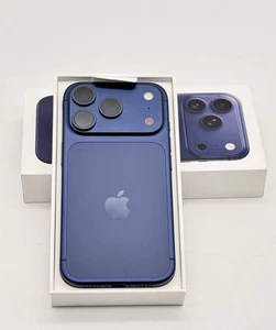 Apple iPhone 17 Pro 256GB Deep Blue Gebraucht Rechnung mit Differenzbesteuerung - Bild 1 von 4