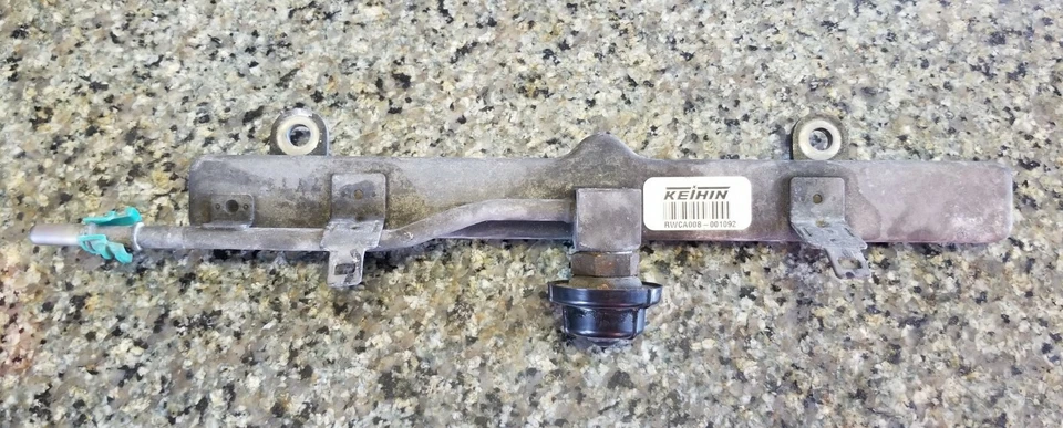 Acura RDX 2008 riel de combustible 2,3 L Foto 1 de 3