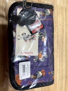 HARVEYS SEATBELT BAGS X DISNEY HALLOWEEN MICKEY AND FRIENDS CLASSIC WALLET NEW - Picture 1 of 2