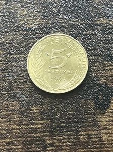 1994 France 5 Centimes Actual Coin TK7828* - Picture 1 of 3