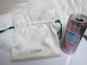 Mini bolso La Mer imitación ledón súper lindo apagado - blanco con cordón verde ¡La Mer! - Imagen 1 de 4